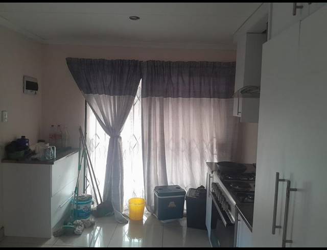 4 BEDROOM HOUSE FOR SALE IN DAWN PARK EXT